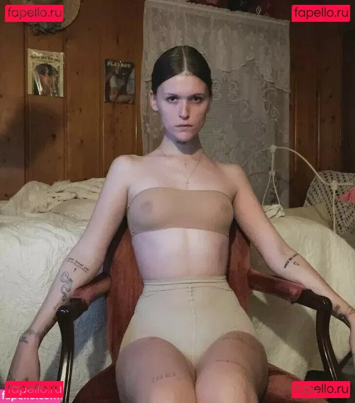 Ethel Cain Onlyfans Photo Gallery 