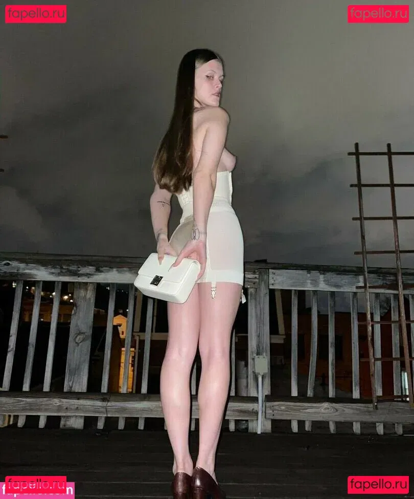 Ethel Cain Onlyfans Photo Gallery 