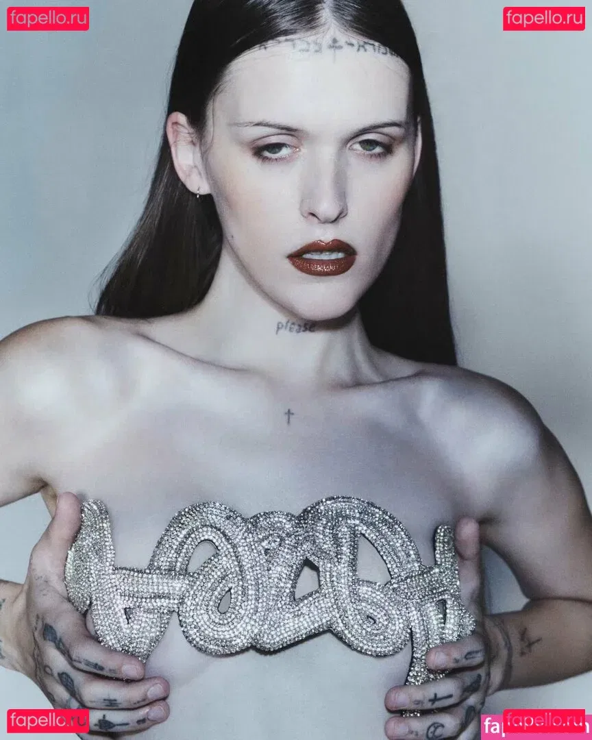 Ethel Cain Onlyfans Photo Gallery 