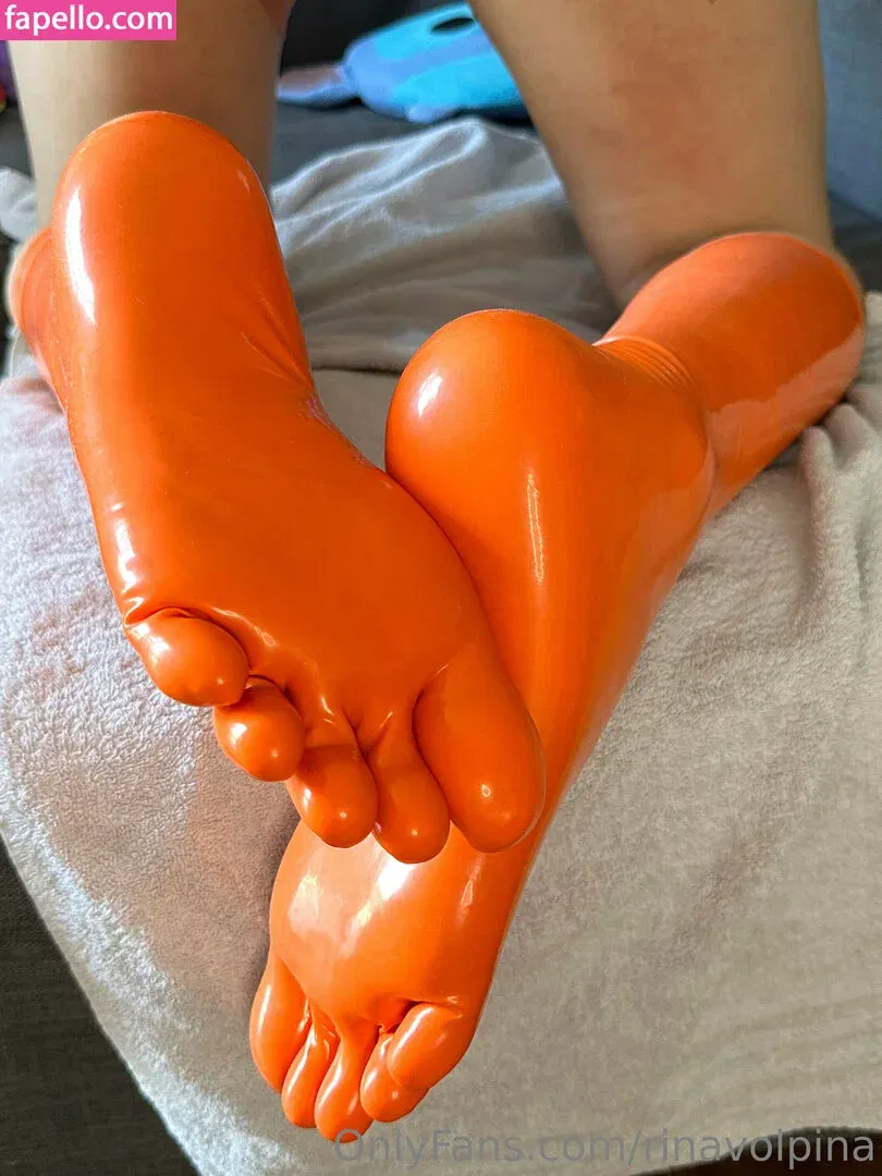 rinavolpina Onlyfans Photo Gallery 