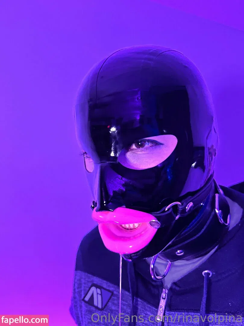 rinavolpina Onlyfans Photo Gallery 