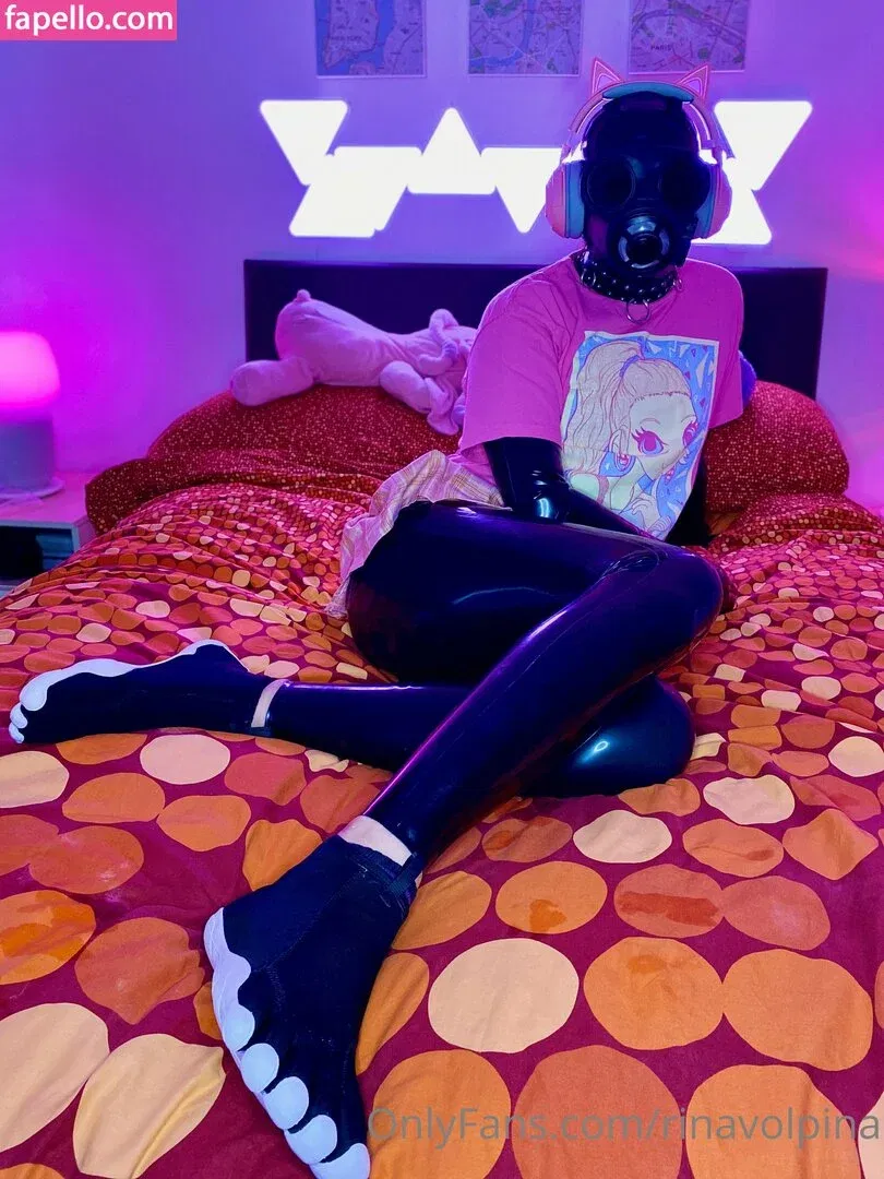 rinavolpina Onlyfans Photo Gallery 