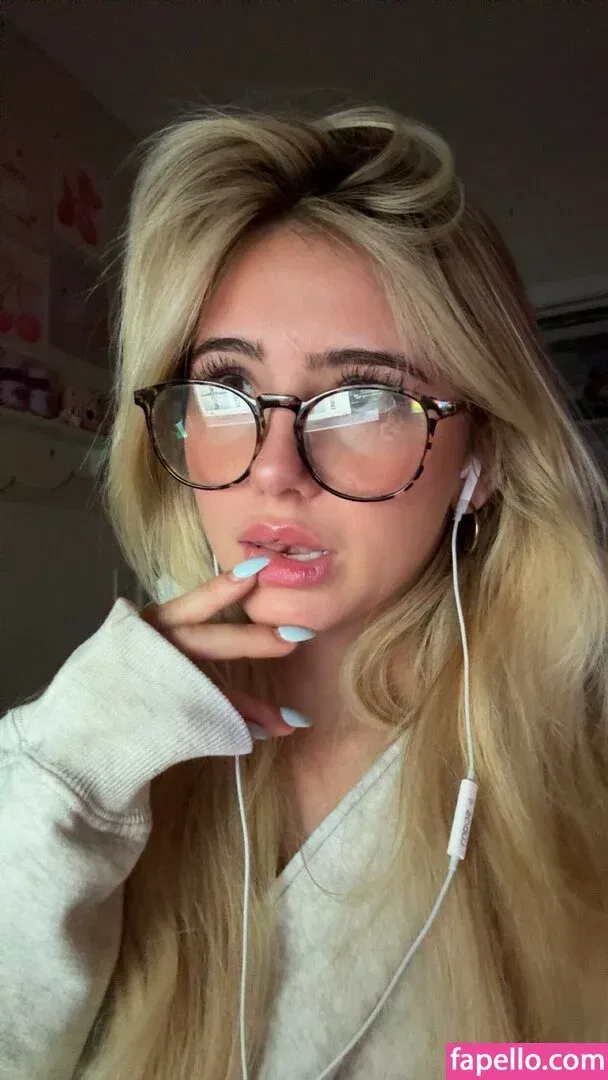 Hippicam Onlyfans Photo Gallery 