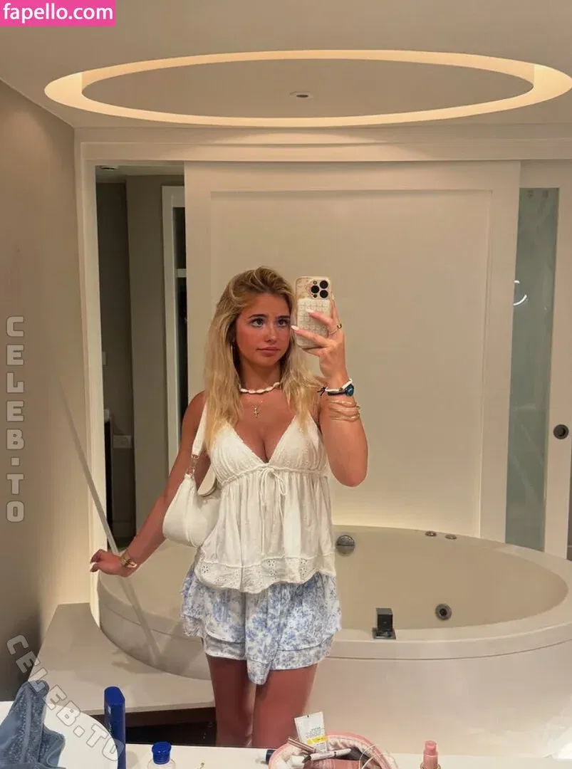 Hippicam Onlyfans Photo Gallery 