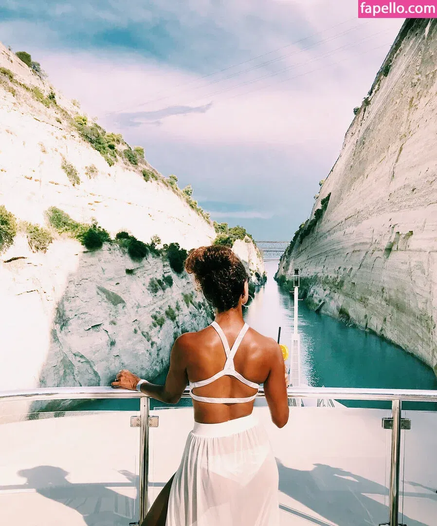 Heather Hemmens Onlyfans Photo Gallery 