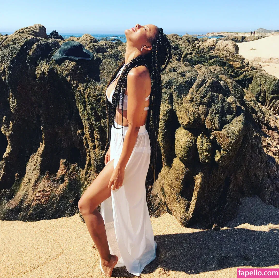 Heather Hemmens Onlyfans Photo Gallery 