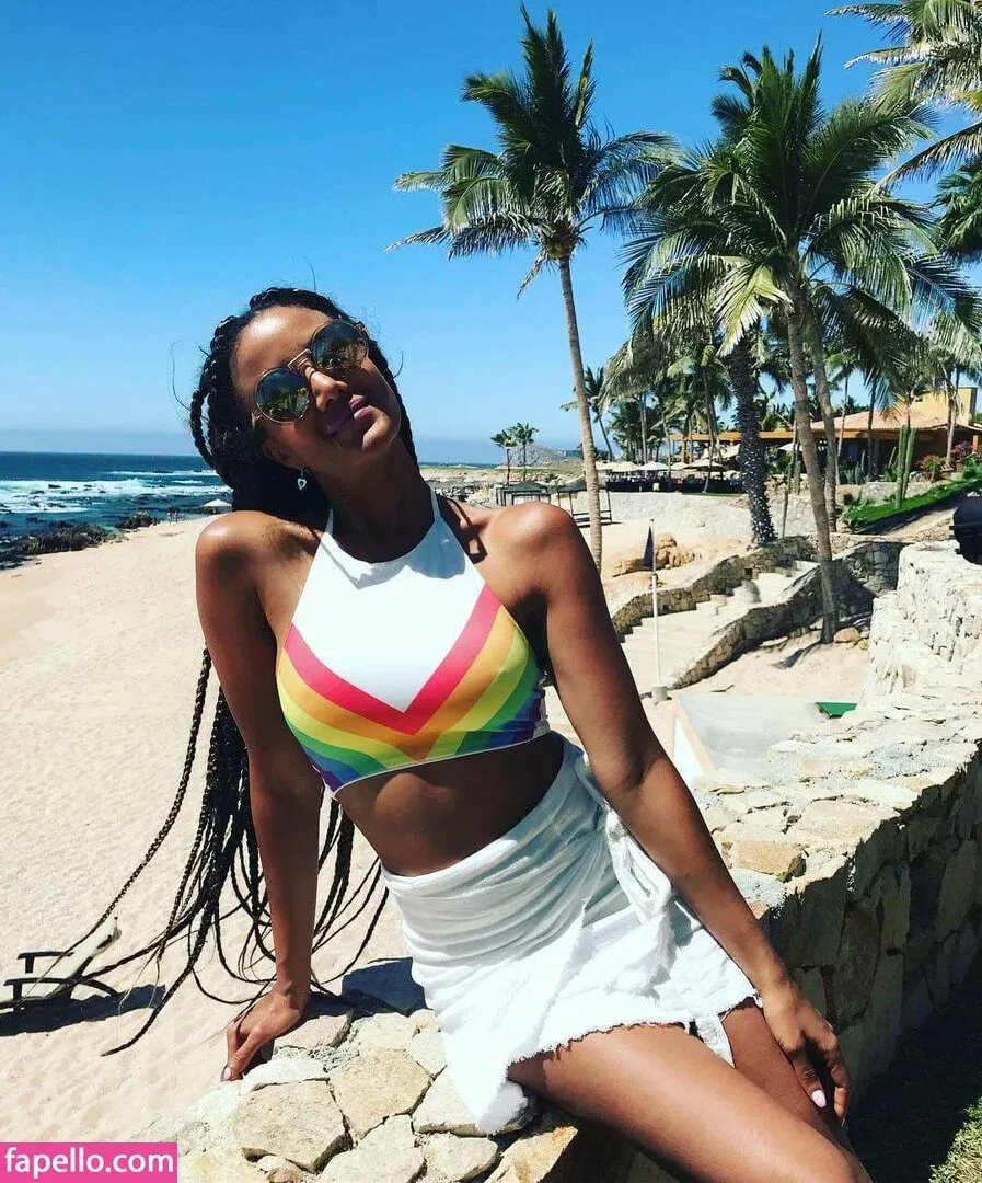 Heather Hemmens Onlyfans Photo Gallery 