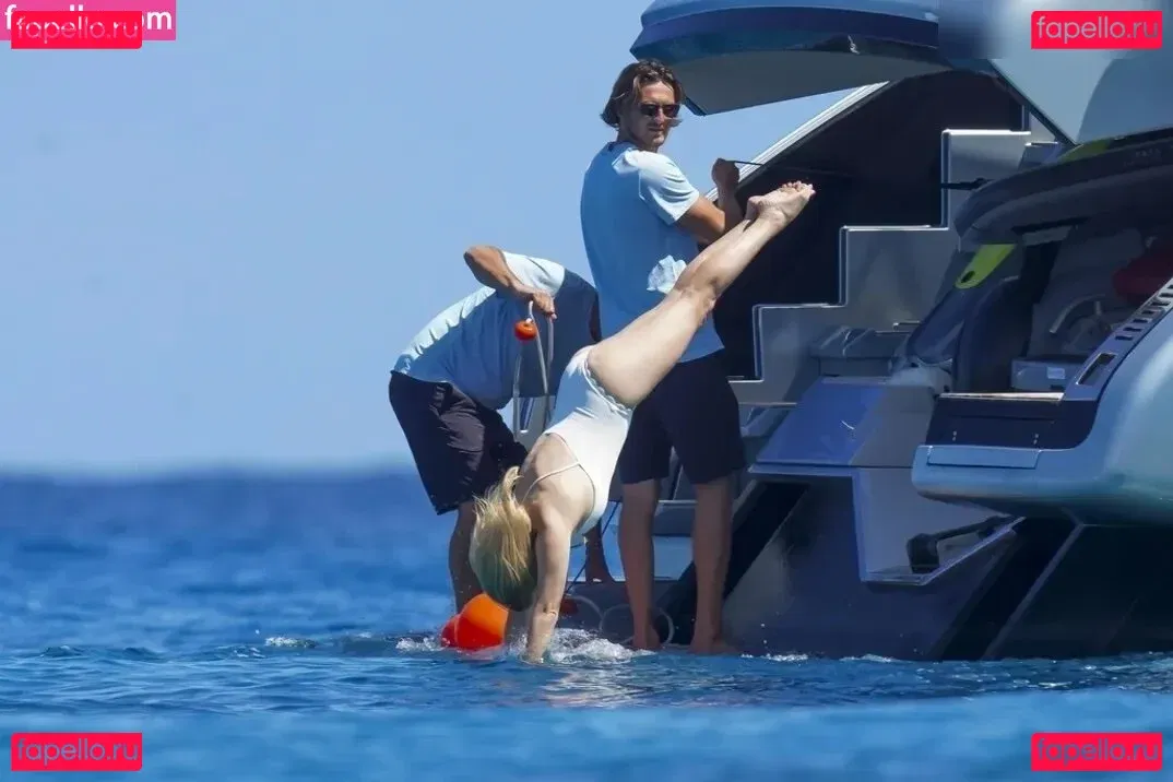 Reese Witherspoon Onlyfans Photo Gallery 