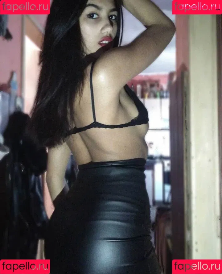 Floppy Abril Onlyfans Photo Gallery 