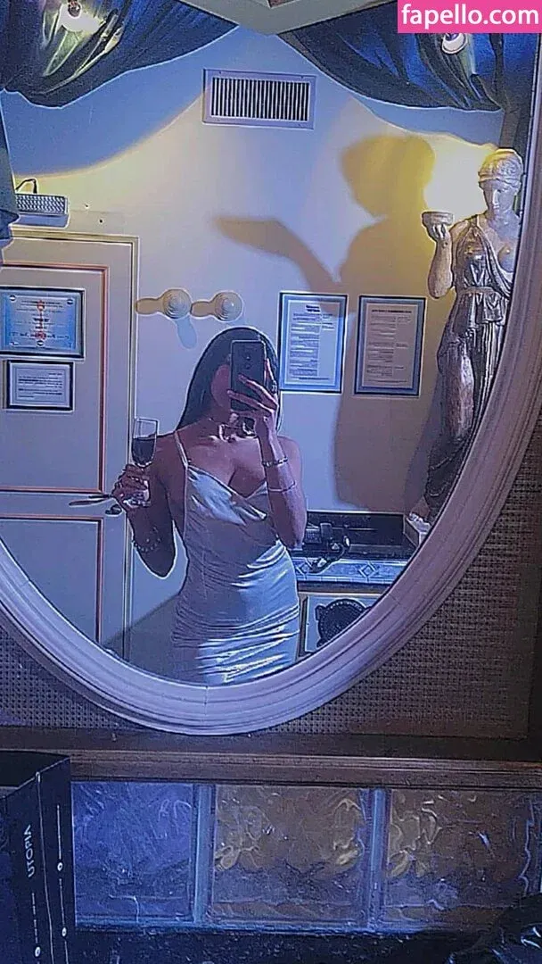 Floppy Abril Onlyfans Photo Gallery 