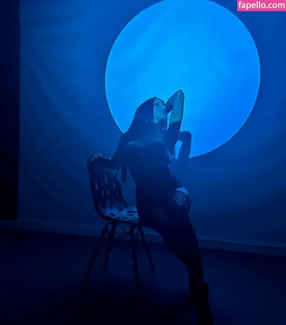 Floppy Abril Onlyfans Photo Gallery 