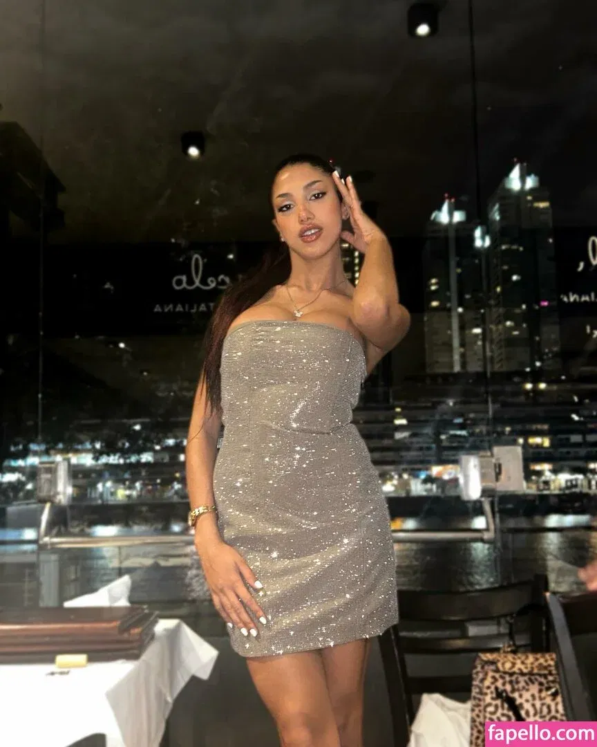 Floppy Abril Onlyfans Photo Gallery 