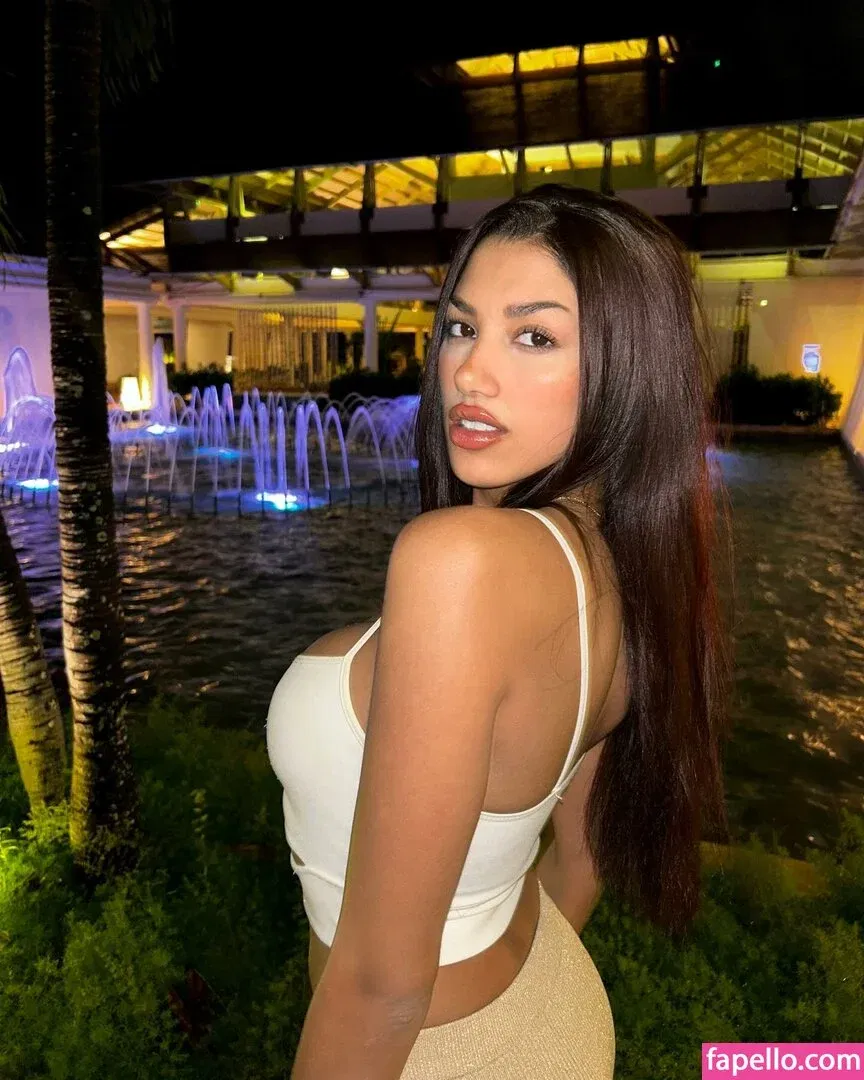 Floppy Abril Onlyfans Photo Gallery 