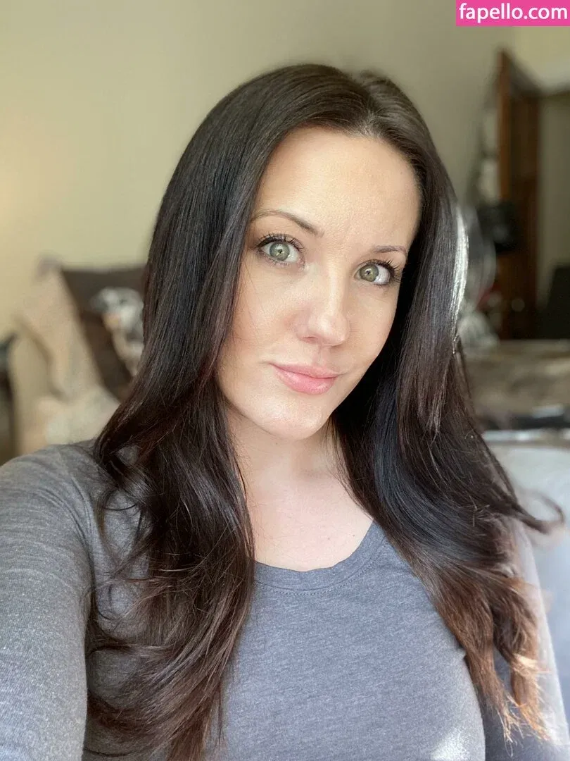 onegoodbumblebee Onlyfans Photo Gallery 