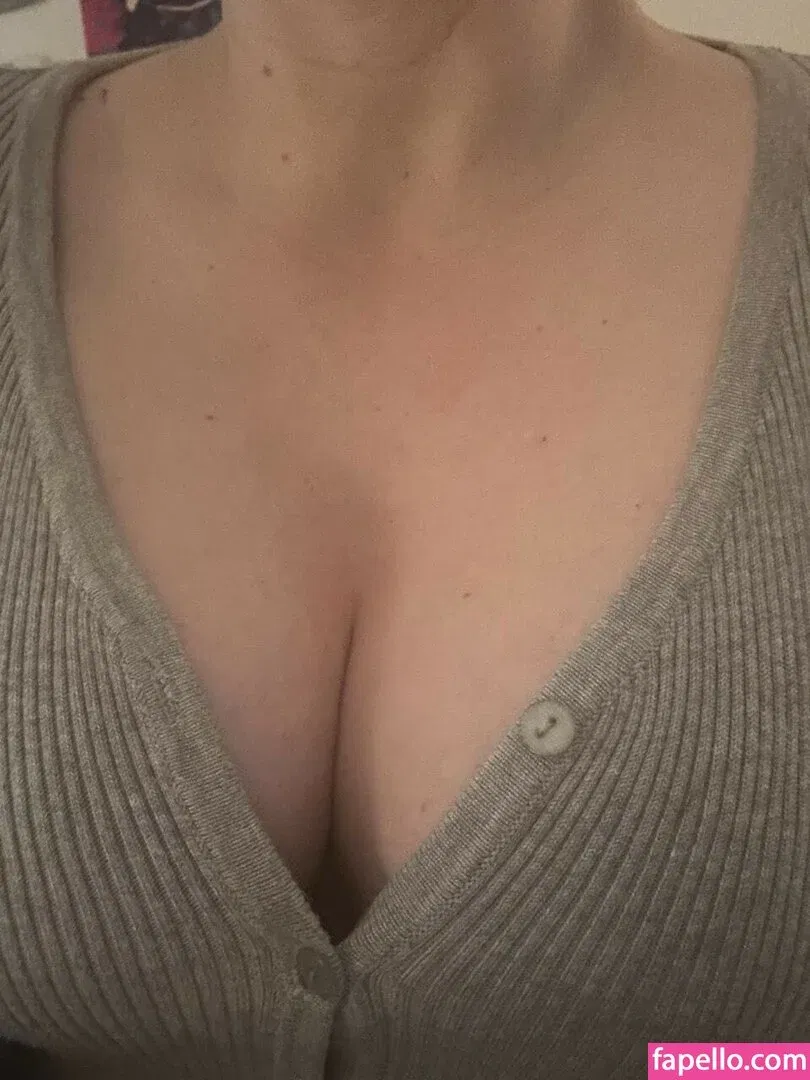 onegoodbumblebee Onlyfans Photo Gallery 