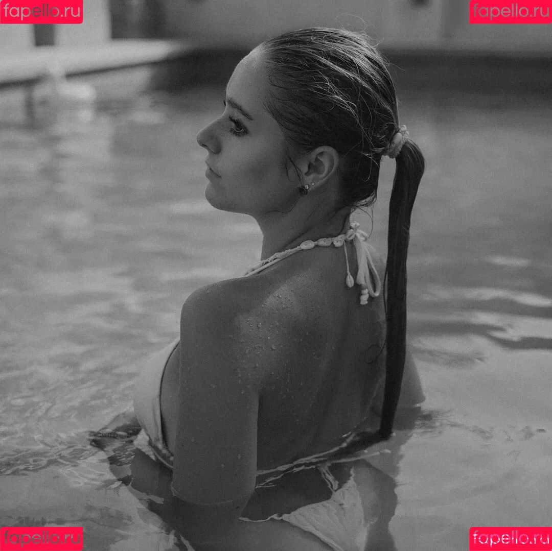 melaniehfl Onlyfans Photo Gallery 