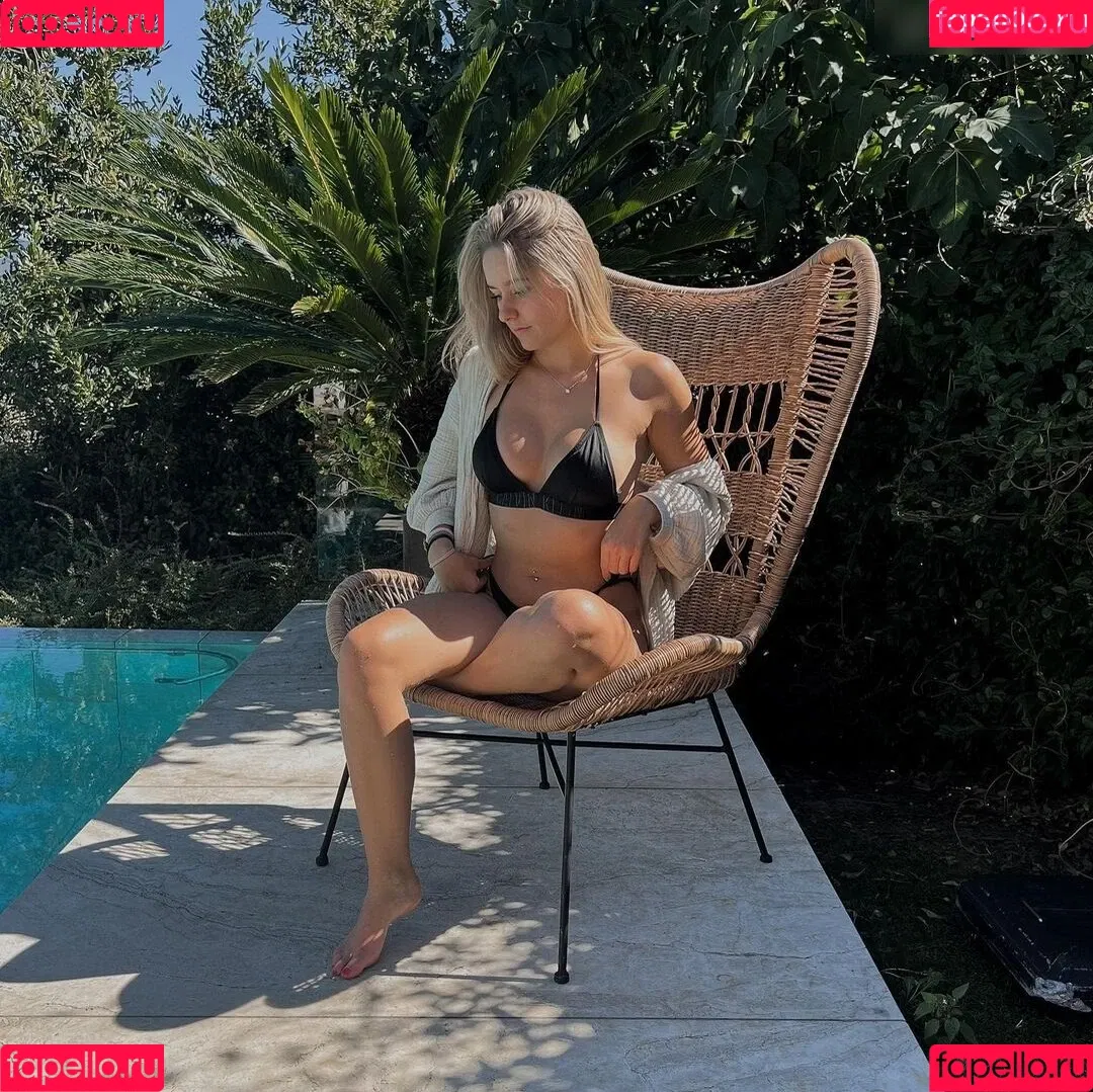 melaniehfl Onlyfans Photo Gallery 