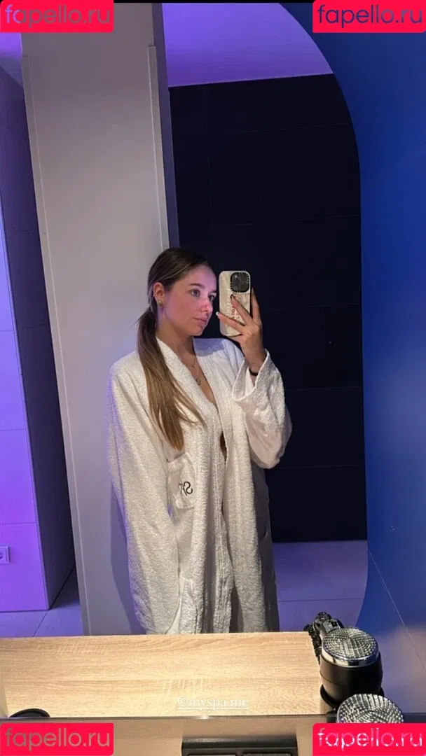 melaniehfl Onlyfans Photo Gallery 