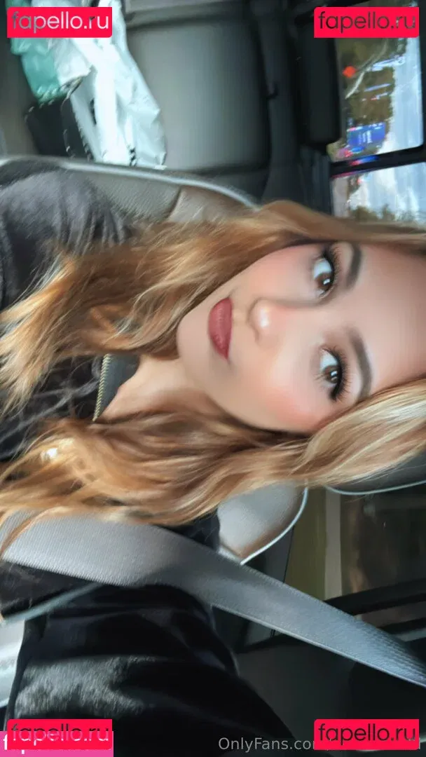 emmaswrld Onlyfans Photo Gallery 