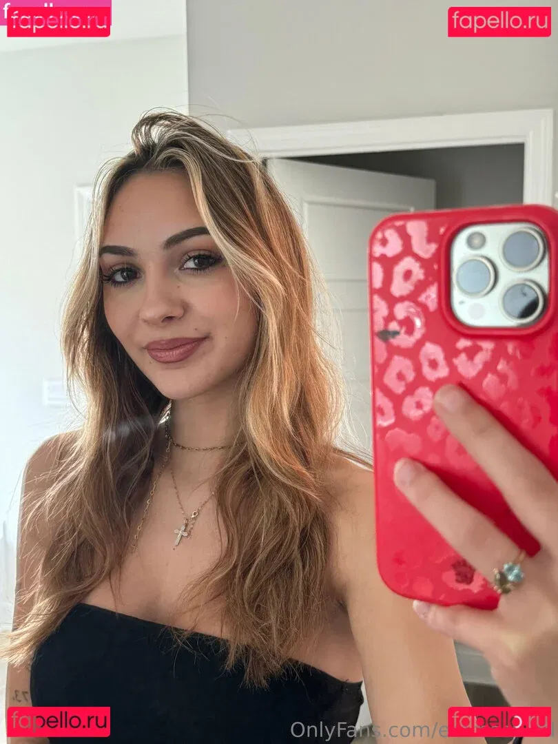 emmaswrld Onlyfans Photo Gallery 