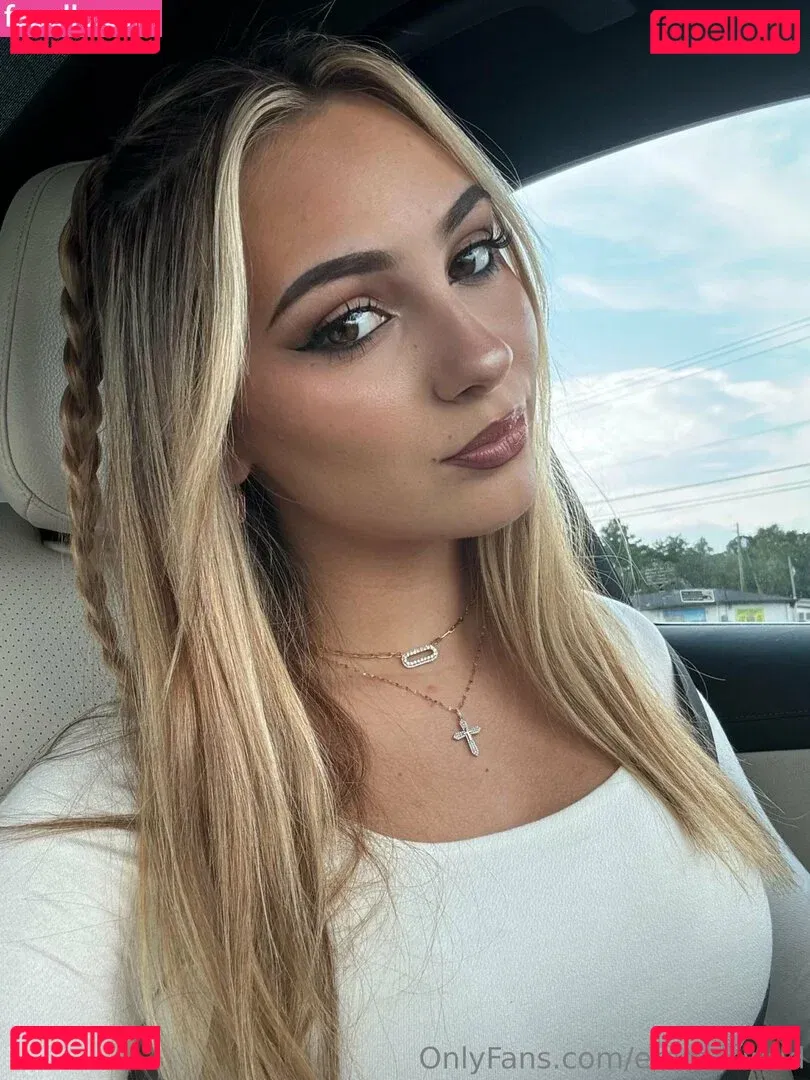 emmaswrld Onlyfans Photo Gallery 