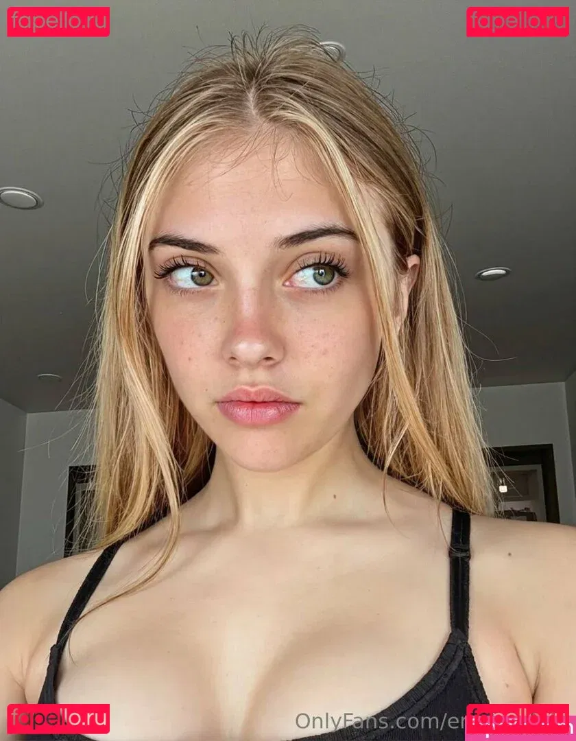 emmaswrld Onlyfans Photo Gallery 