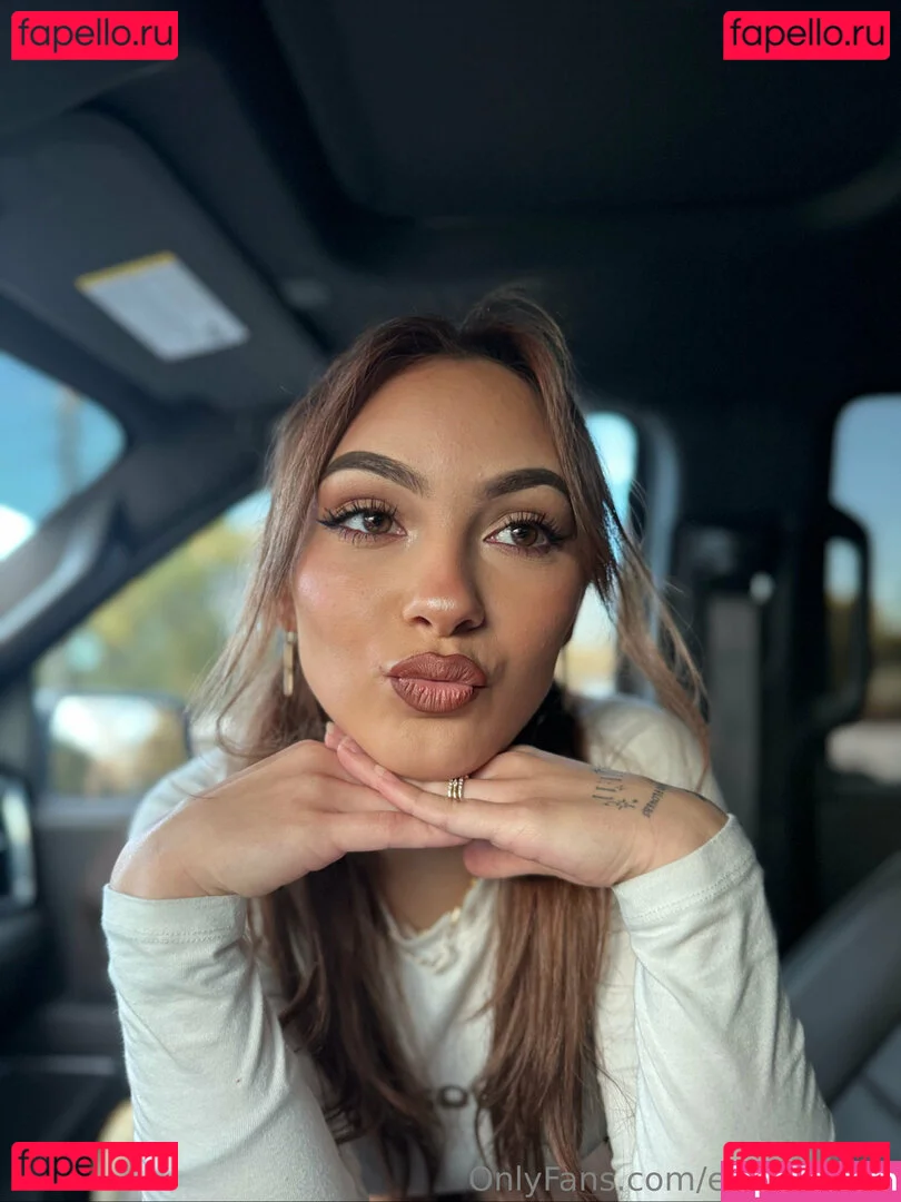 emmaswrld Onlyfans Photo Gallery 