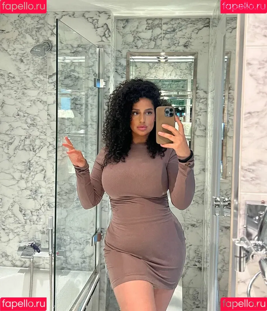 Anna-Maria Onlyfans Photo Gallery 