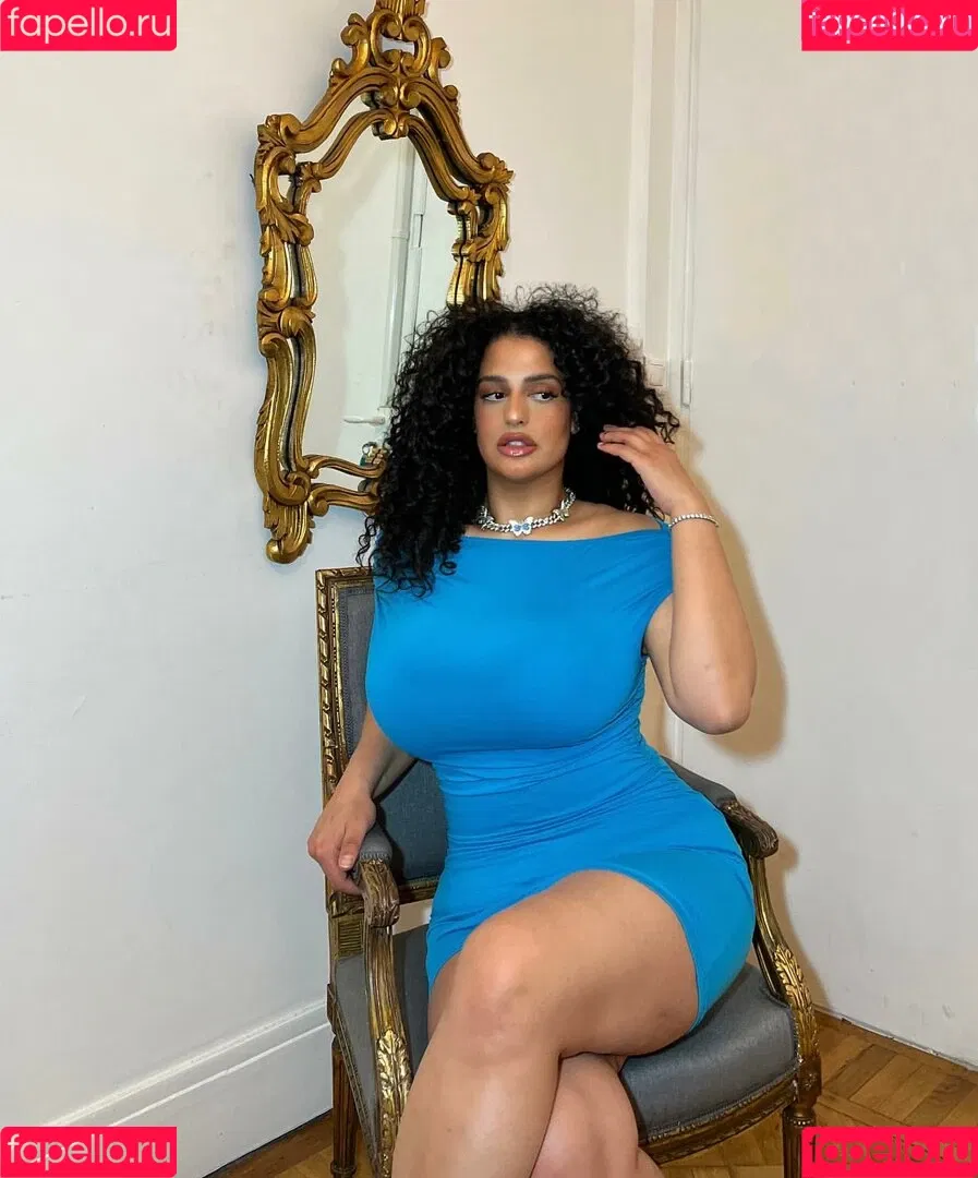 Anna-Maria Onlyfans Photo Gallery 
