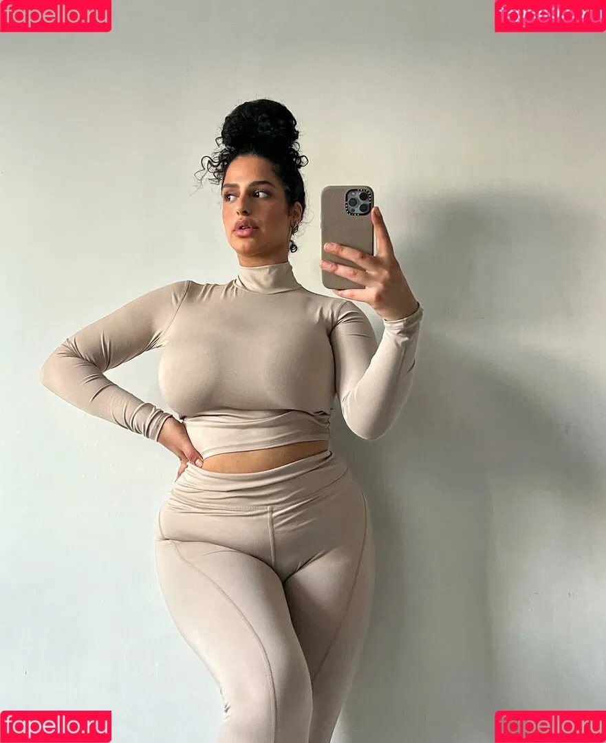 Anna-Maria Onlyfans Photo Gallery 