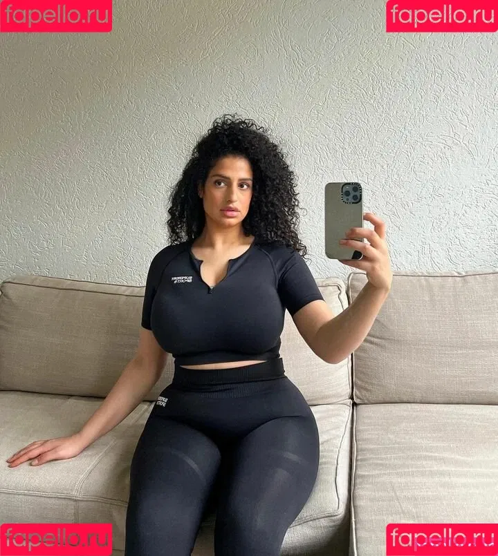 Anna-Maria Onlyfans Photo Gallery 