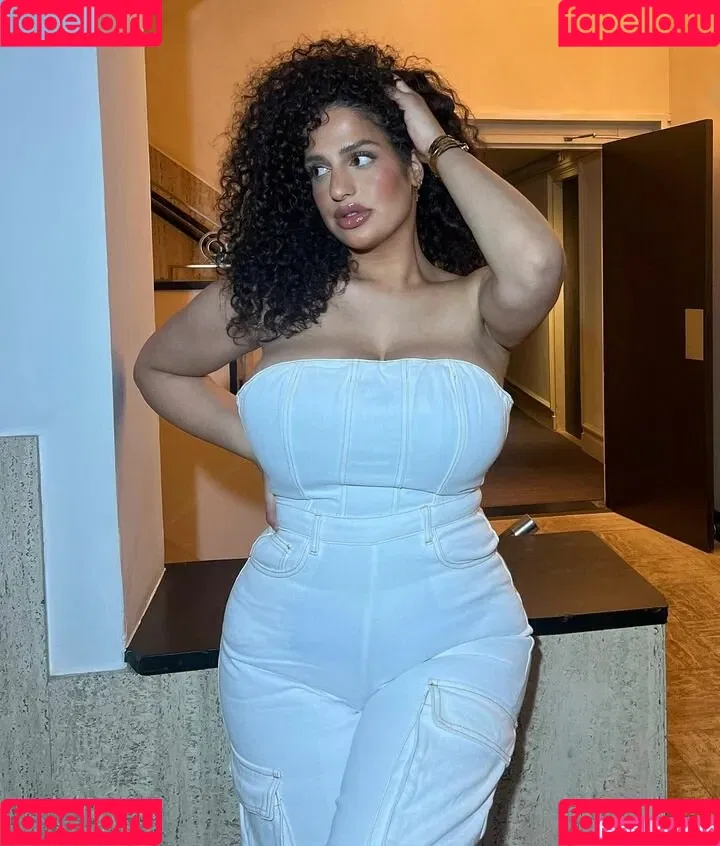 Anna-Maria Onlyfans Photo Gallery 