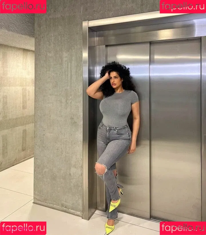 Anna-Maria Onlyfans Photo Gallery 