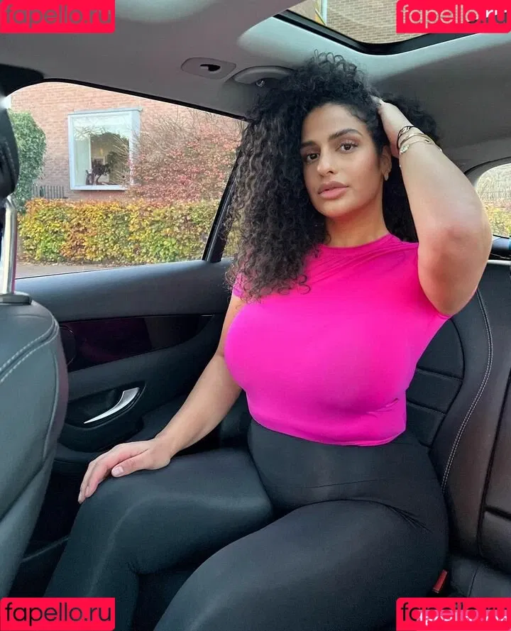 Anna-Maria Onlyfans Photo Gallery 