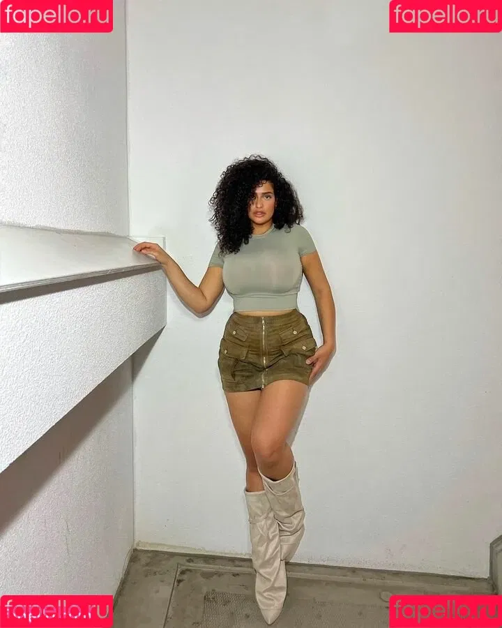 Anna-Maria Onlyfans Photo Gallery 