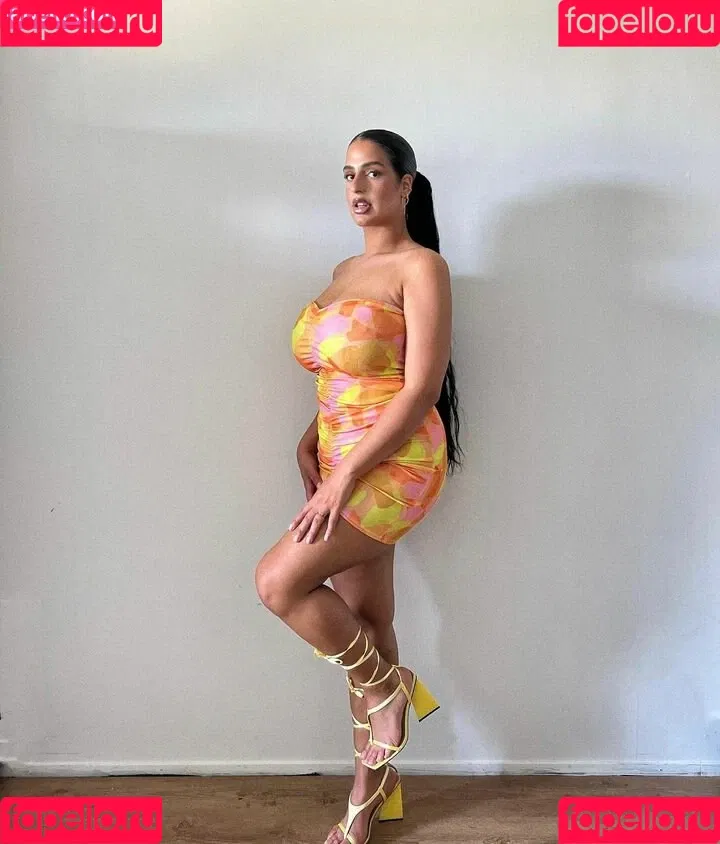 Anna-Maria Onlyfans Photo Gallery 