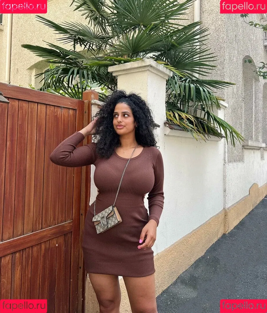 Anna-Maria Onlyfans Photo Gallery 