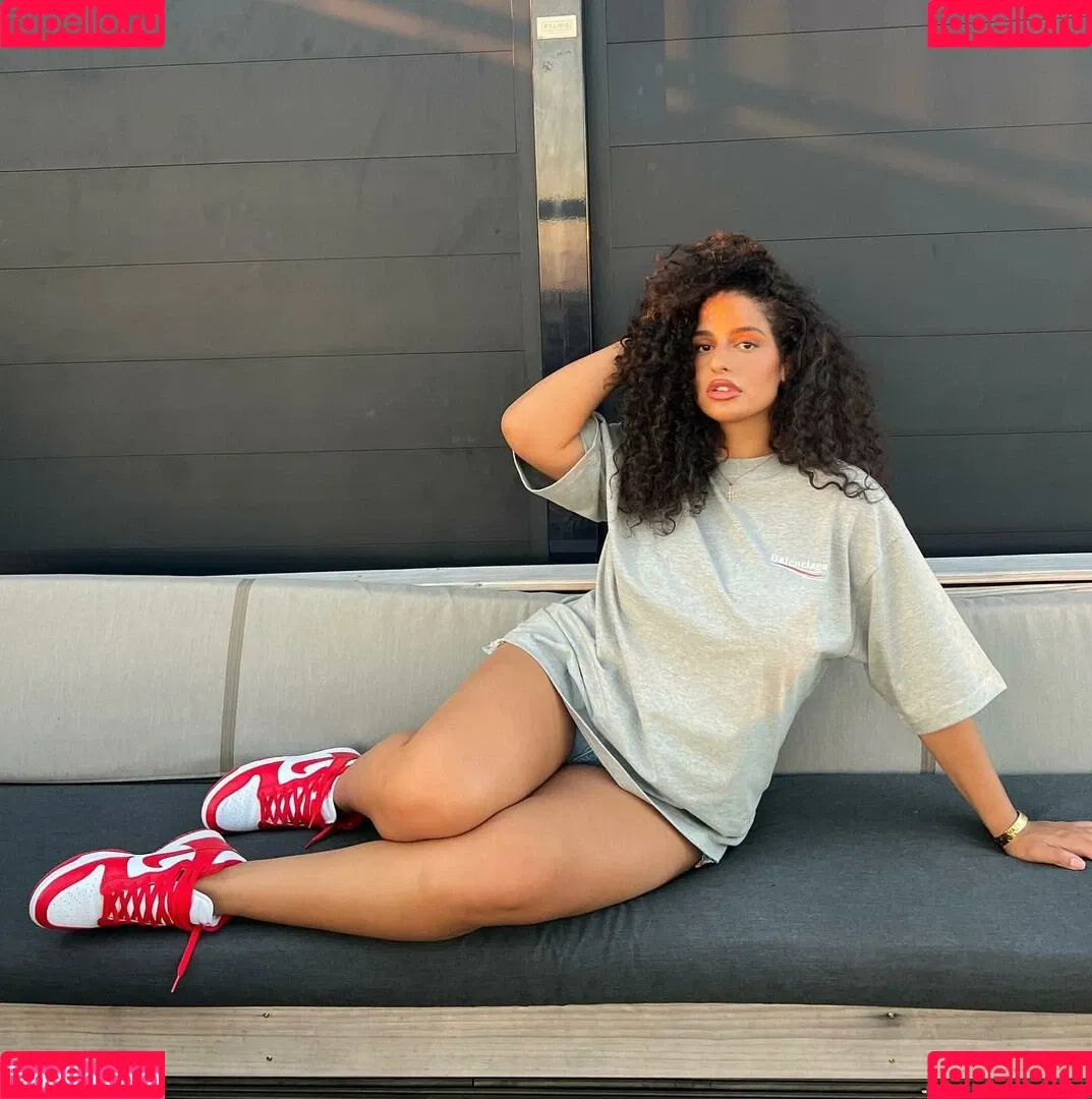 Anna-Maria Onlyfans Photo Gallery 