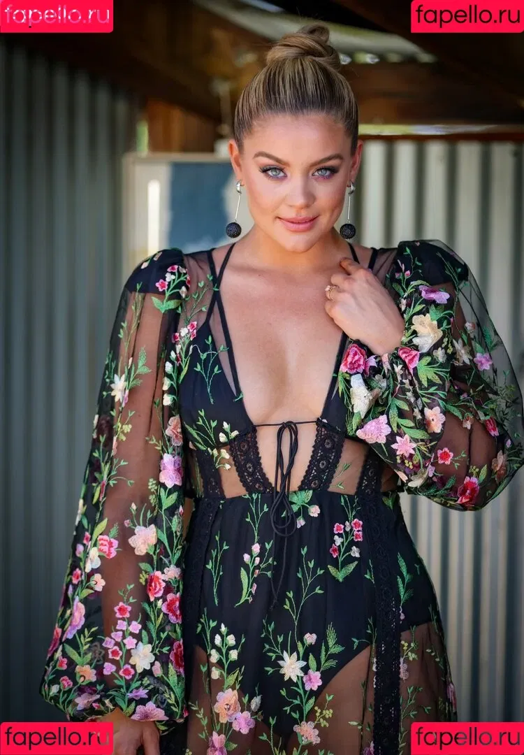 Lauren Alaina Onlyfans Photo Gallery 