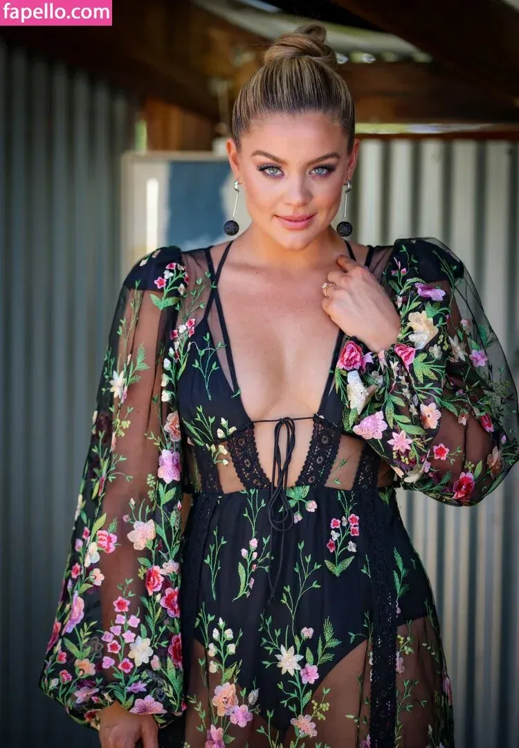 Lauren Alaina Onlyfans Photo Gallery 
