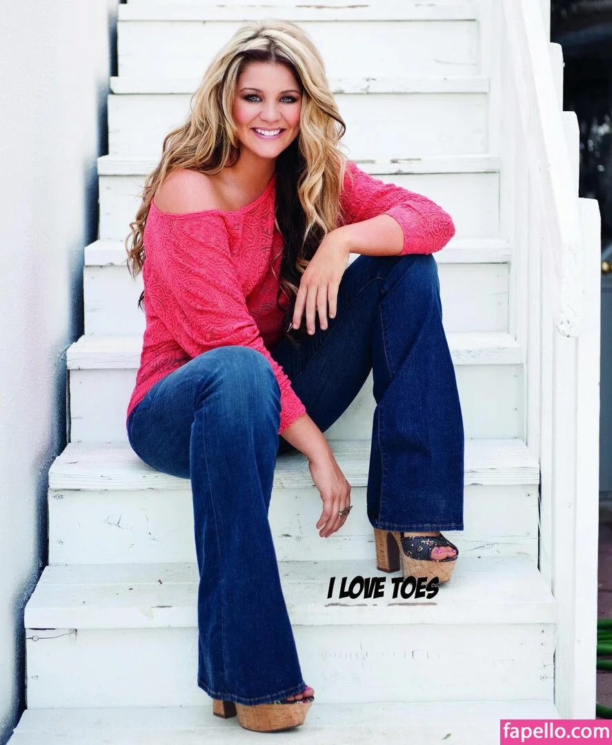 Lauren Alaina Onlyfans Photo Gallery 