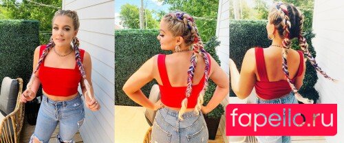 Lauren Alaina Nude Onlyfans Photo 24