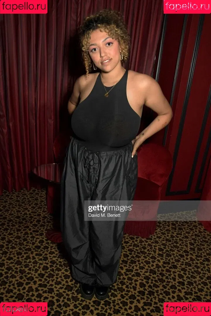 Mahalia Onlyfans Photo Gallery 