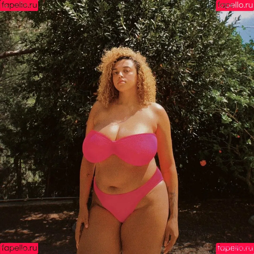 Mahalia Onlyfans Photo Gallery 