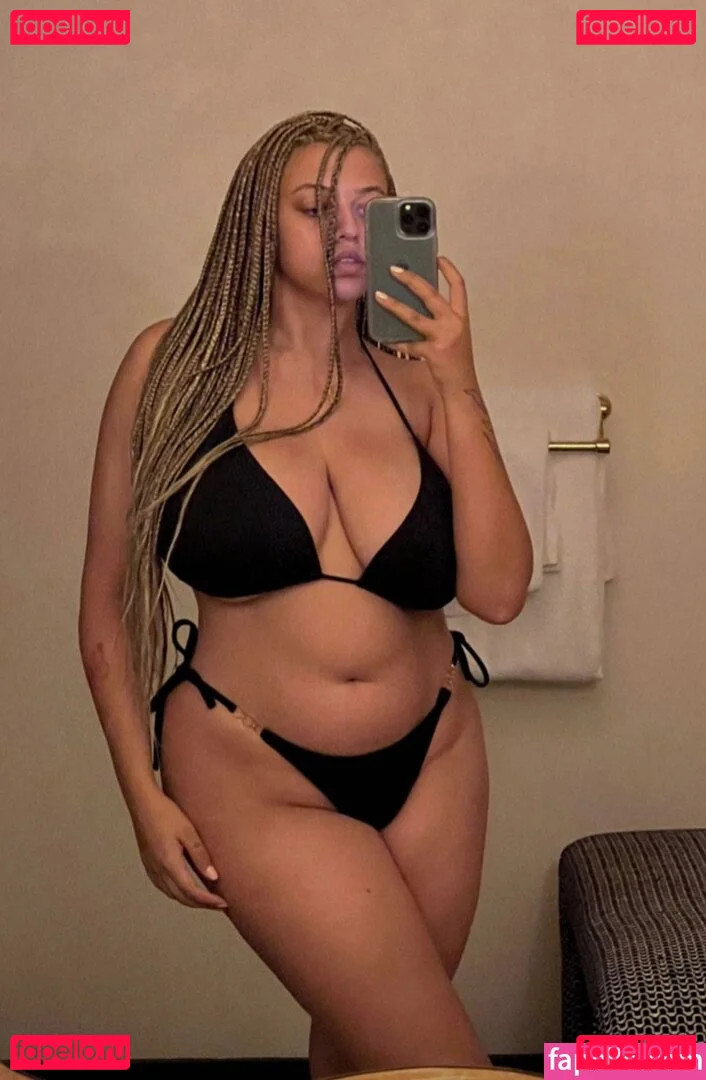 Mahalia Onlyfans Photo Gallery 