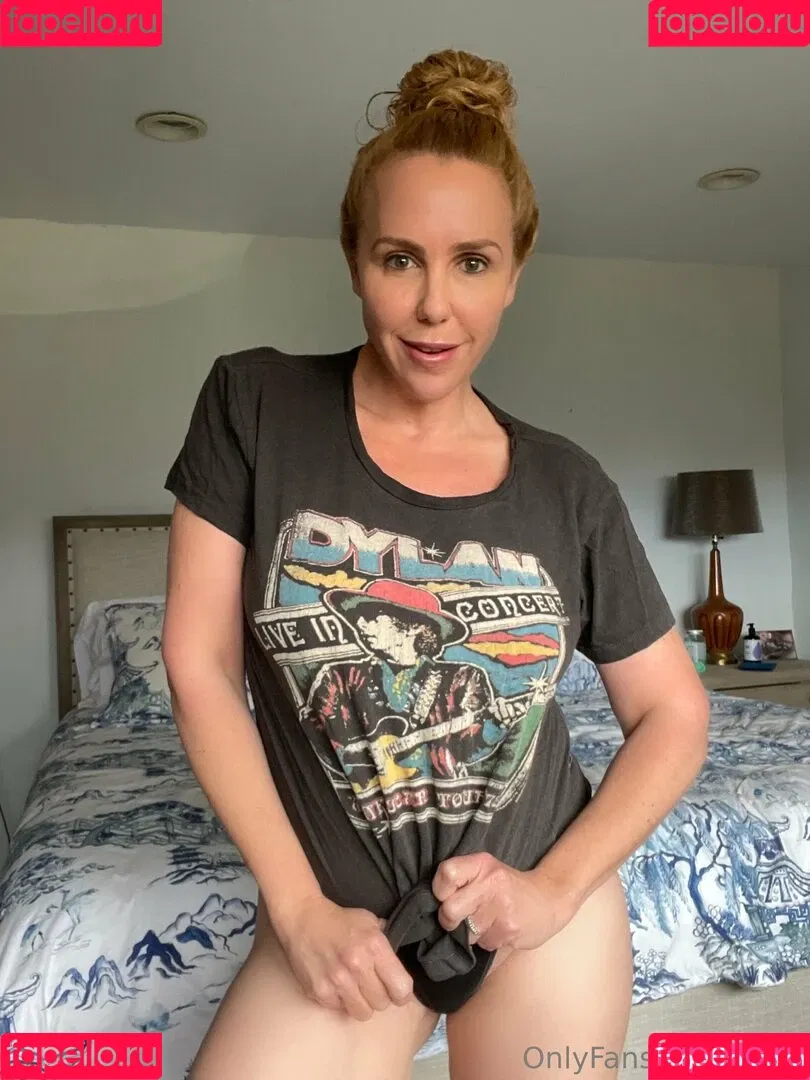 holly Onlyfans Photo Gallery 