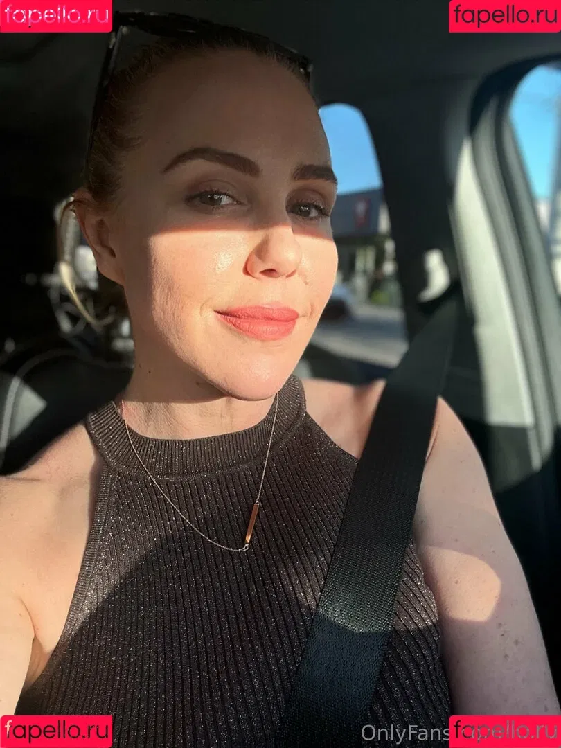 holly Onlyfans Photo Gallery 