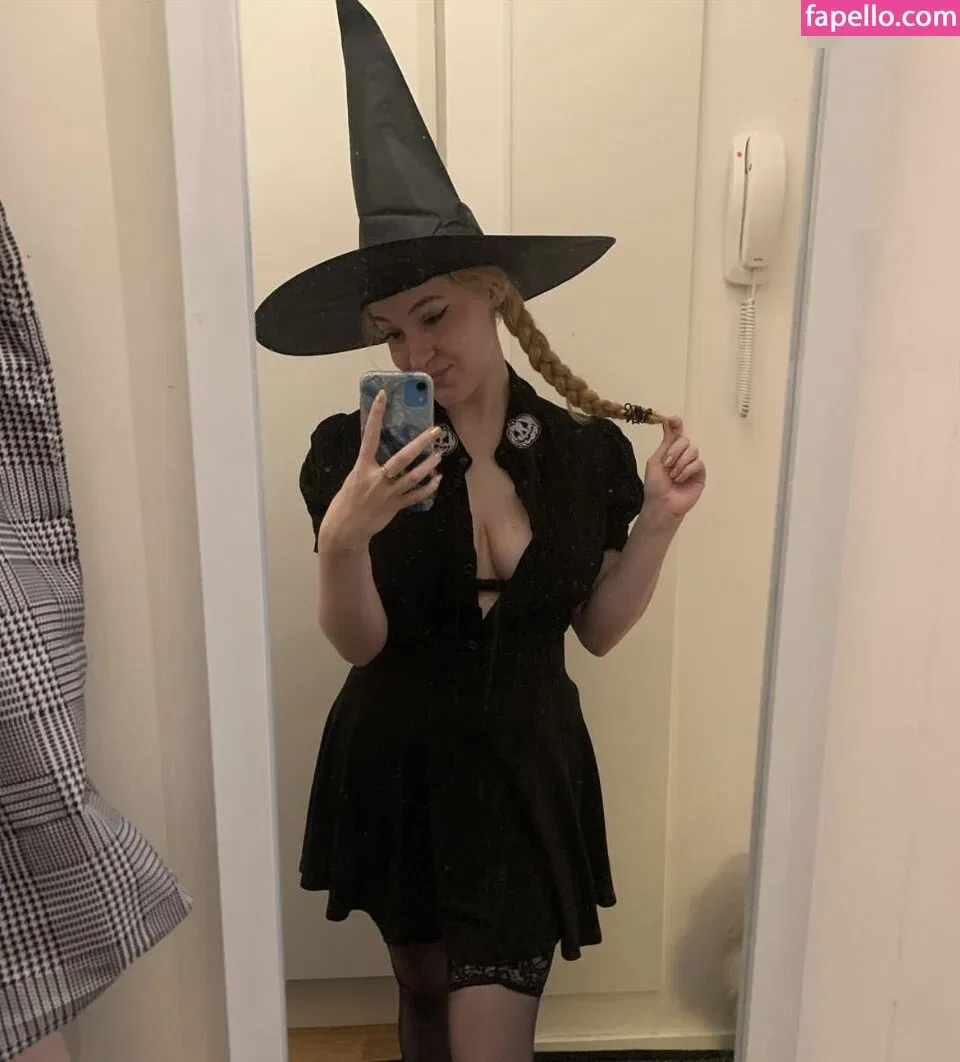 Amadani Onlyfans Photo Gallery 