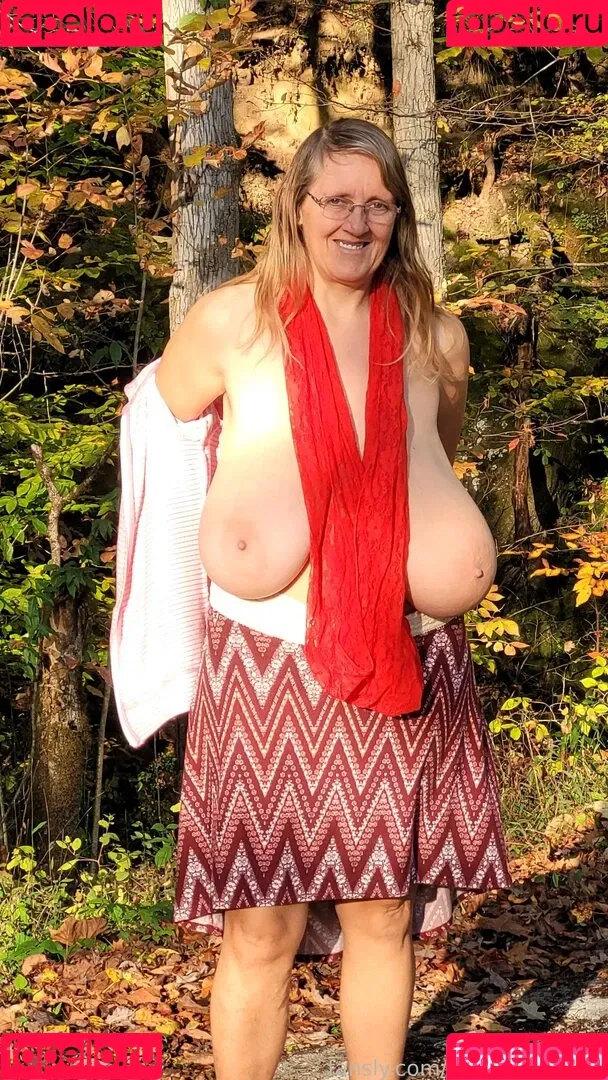 Busty Petra Onlyfans Photo Gallery 
