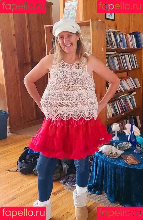 Busty Petra Onlyfans Photo Gallery 